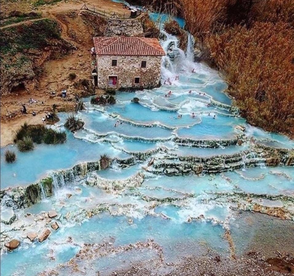La Sorpresa Monolocale Con Vista Vallata Pitigliano Luaran gambar